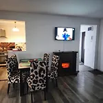 Apartamente De Inchiriat Lucky House