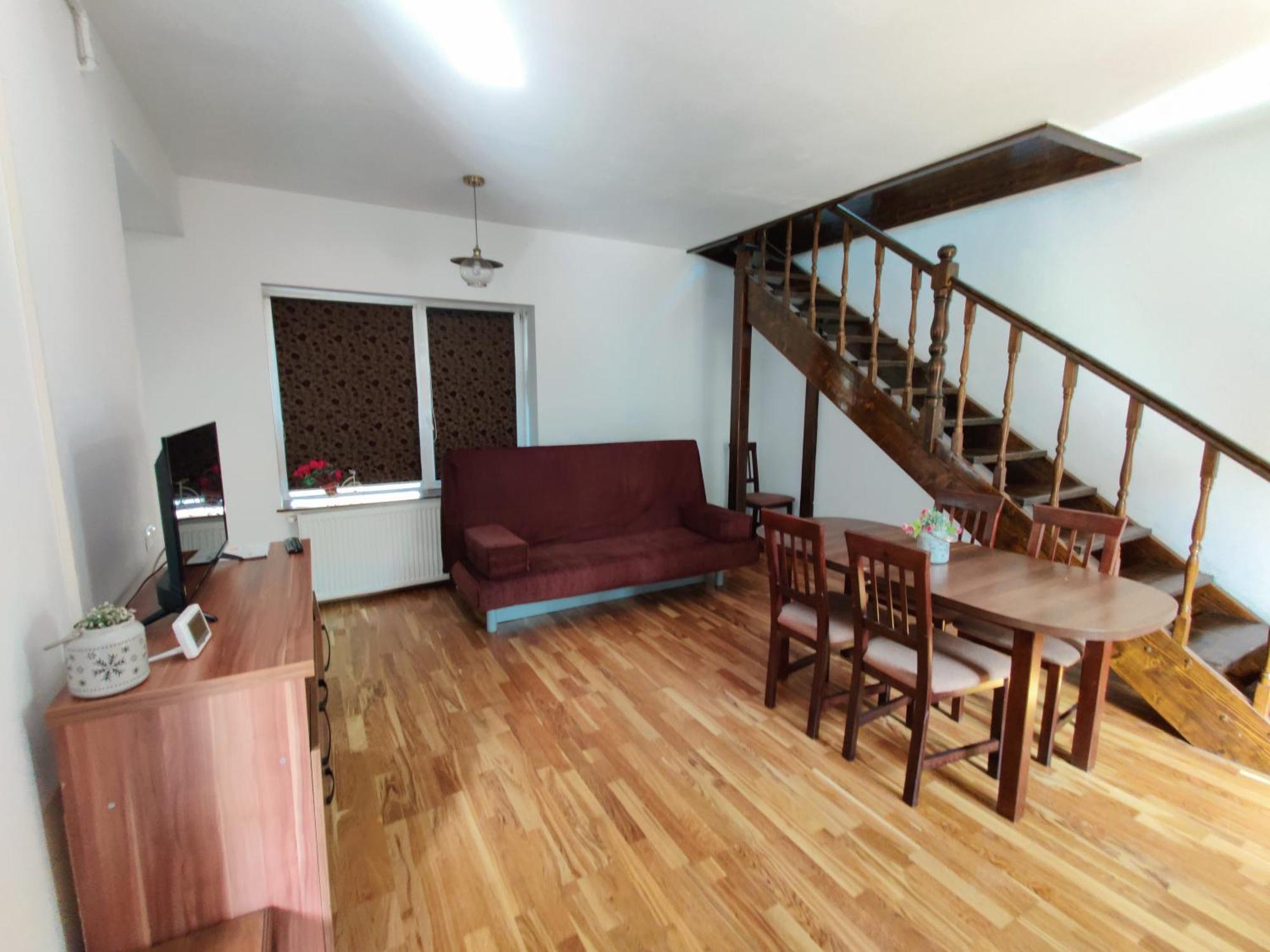 De Inchiriat Lucky House Apartment *